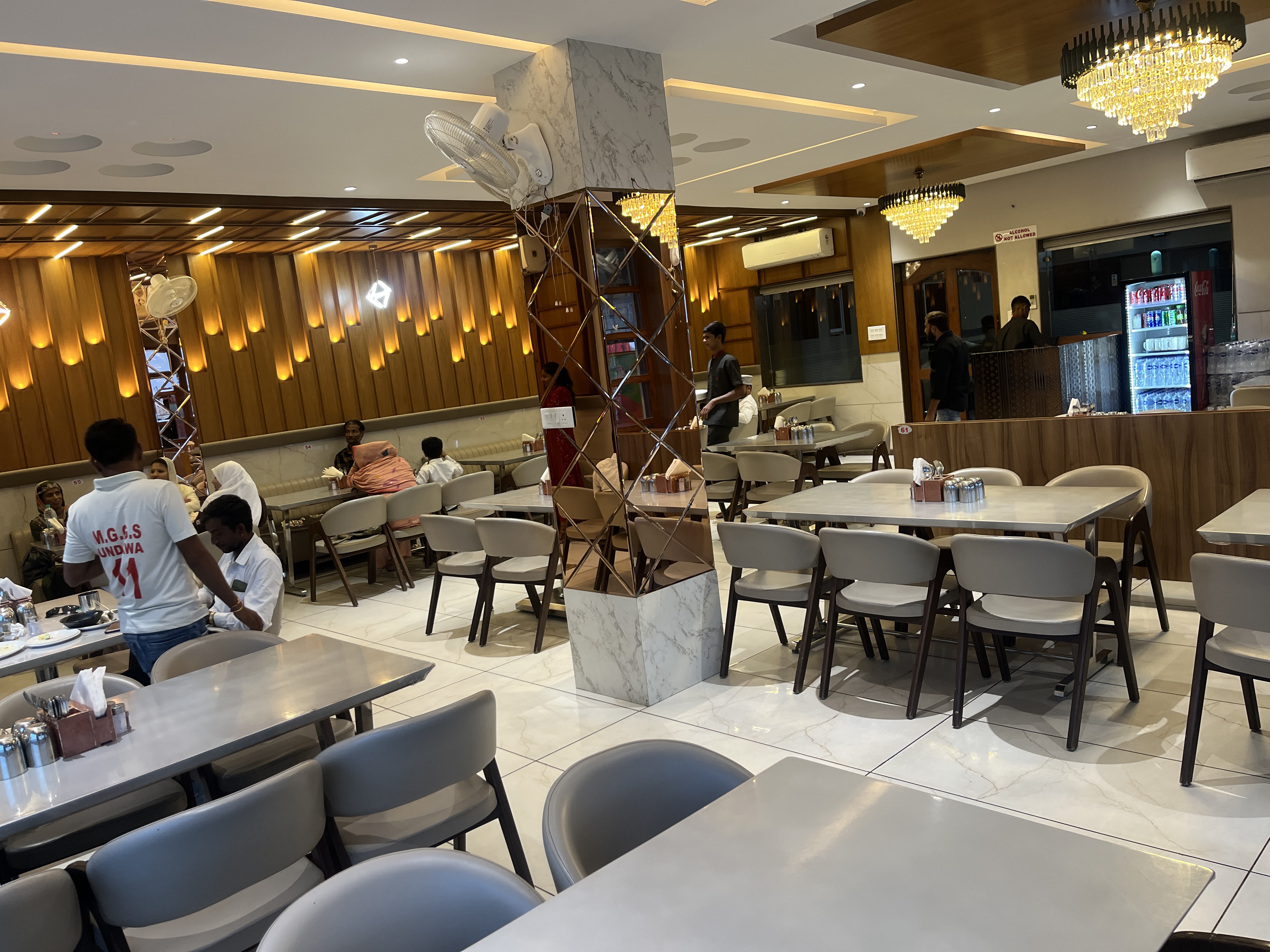Vegetarian dishes served at the restaurant of Hotel Green Plaza